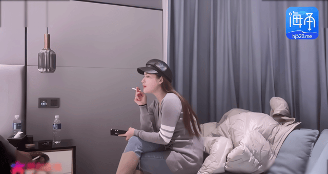 [网红] 高端约炮【柒哥/阿柒/老王】约炮吴某凡嫖过的外围女,刚下海的学生妹等AI增强版合集