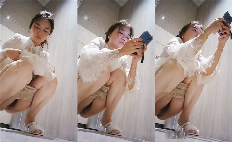 大神潜入餐厅女厕全景偷拍极品少妇❤️保养的还不错的肥鲍鱼