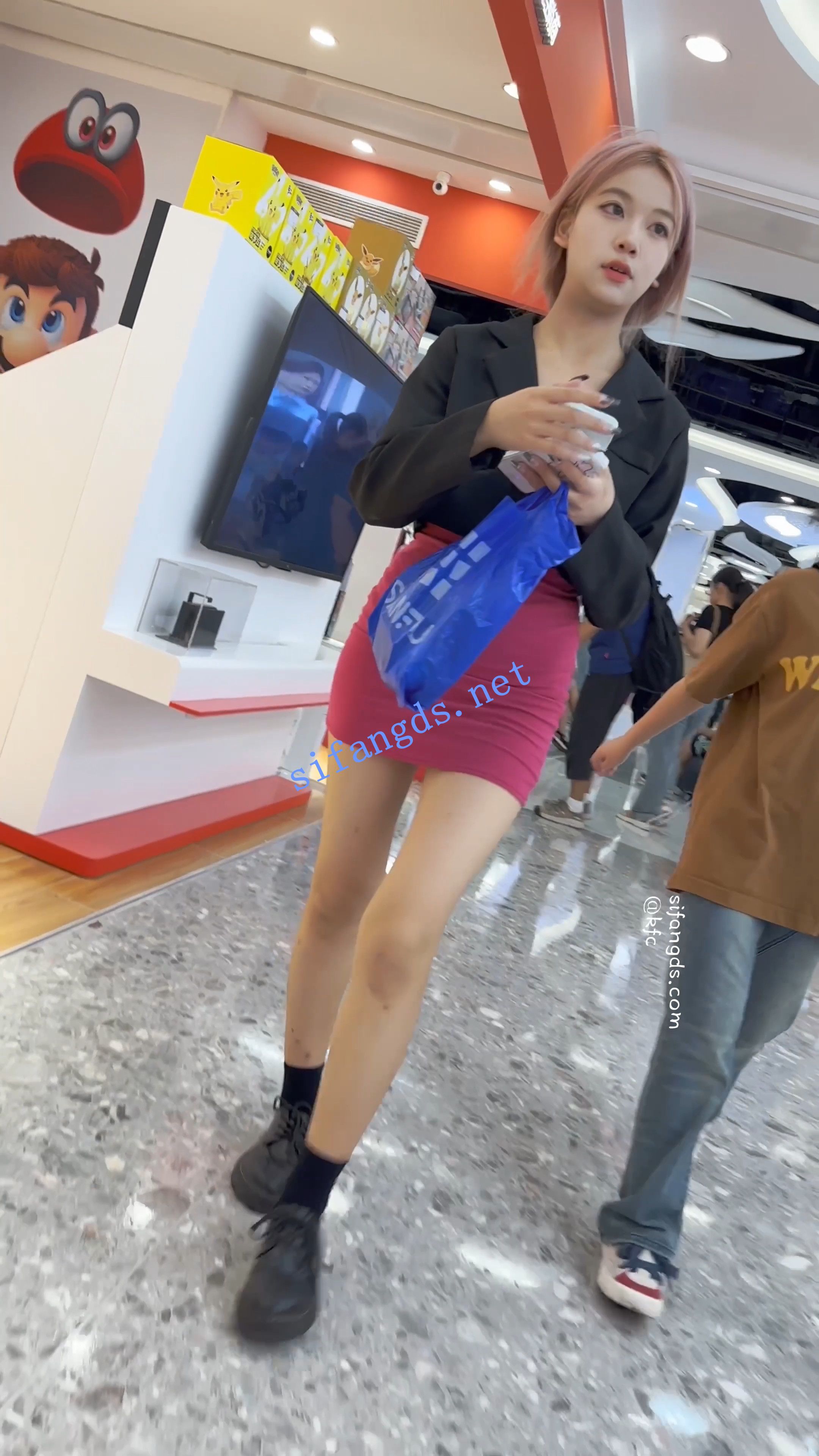 【KFC】包臀裙学生妹着急回家·黑色内内前后CD